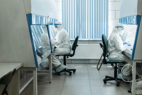 Comprehensive Analysis: Mitigating Lubrication Contamination Risks and Implementation of Preventive Countermeasures in Cleanrooms